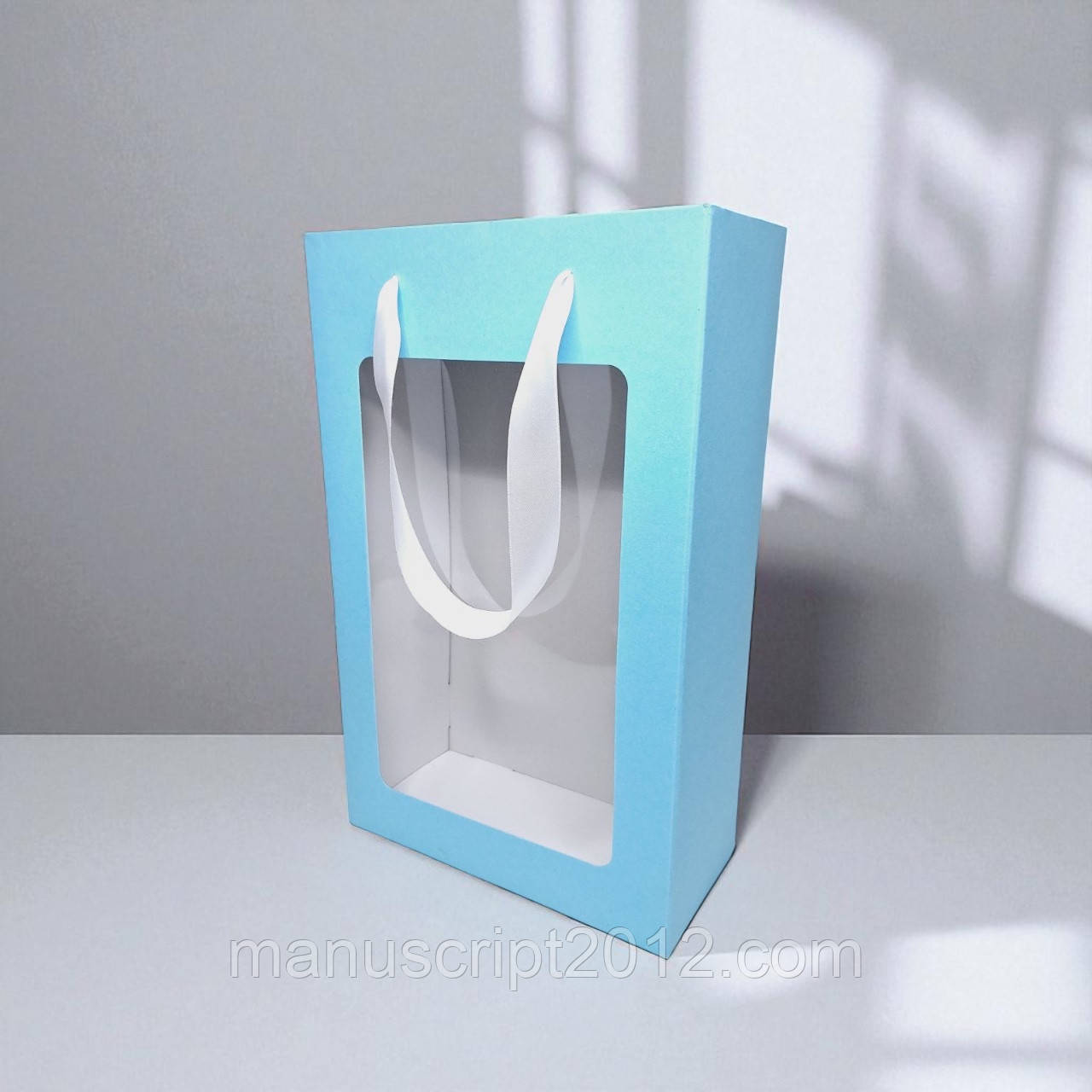 Коробка подарункова з пакетом (350х210х100мм.) блакитно-біла