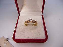 Золоте жіноче кільце. Розмір 17