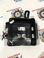 Кронштейн блоку керування Audi e-tron 4KE907731 2019- (Ауді е-трон)