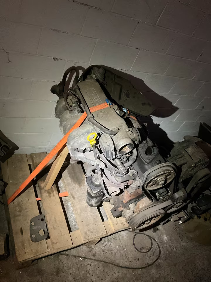 Двигун Фольксваген Транспортер T4 2.5 AVT