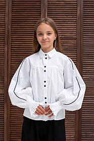 Стильна сорочка на дівчинку в білому кольорі з чорними смужками на рукавах