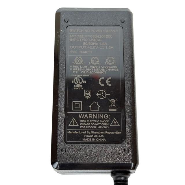 Зарядний пристрій для електросамоката 42V 1.5A