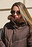 Модна молодіжна зимова жіноча куртка бомбер з капюшоном і хутряним коміром, фото 5