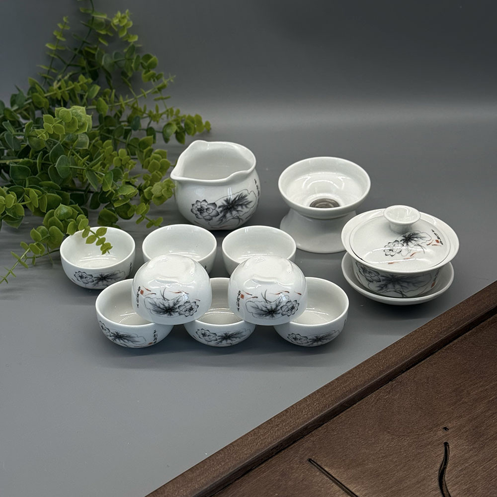 Керамічний розписний чайний набір на 12 предметів "Цвітіння лотоса", фото 1