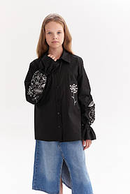 Стильна вишиванка для дівчинки в чорному кольорі з вишивкою кульбаби