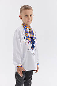 Біла вишиванка на хлопчика з вишитим орнаментом