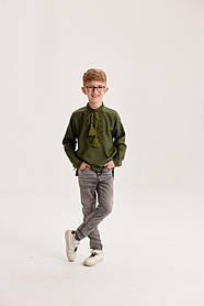 Вишиванка для хлопчика в зеленому кольорі із зеленим орнаментом