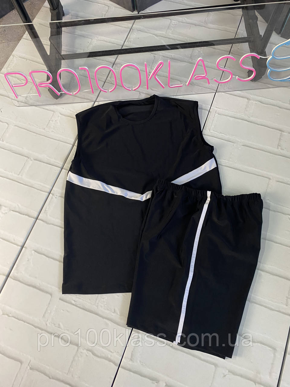 Костюм дитячий /підлітковий для черлідеру чорно-білий: майка-безрукавка + шорти, фото 1