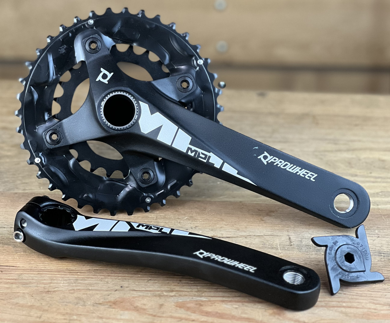 Шатуни HT2 PROWHEEL MPL(SENSOR)-501 TT 24/38T встав. вісь, виносн. підшип. 10-ск 175мм чорні, фото 1