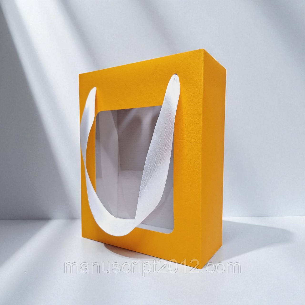 Коробка подарункова з пакетом (210х160х70мм.) помаранчево-біла