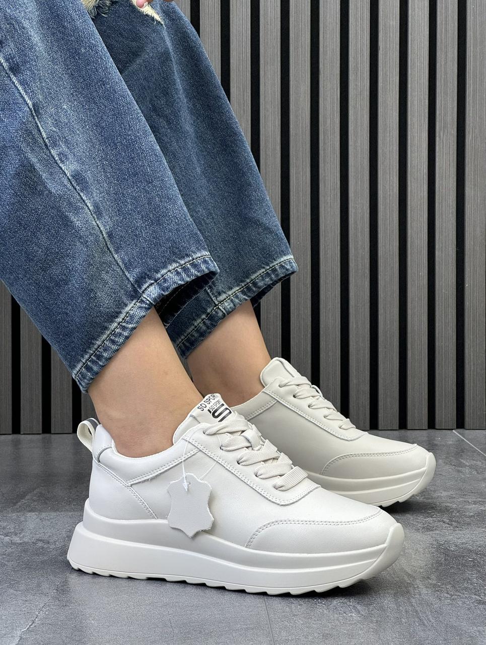 Кросівки жіночі 6 пар у ящику бежевого кольору 36-41, фото 1