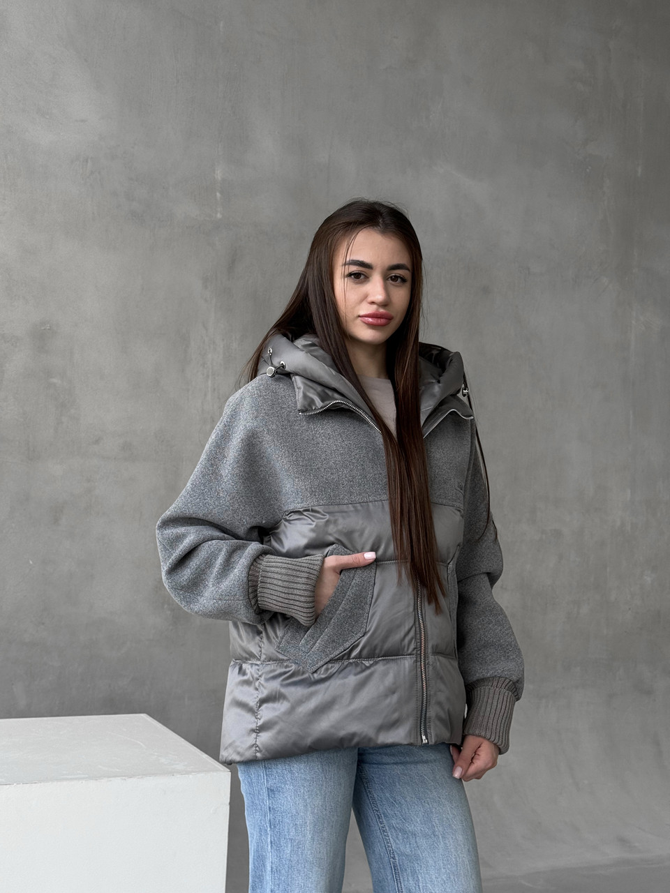 Жіноча куртка с капюшоном демісезонна від виробника 40-48 графіт, фото 1