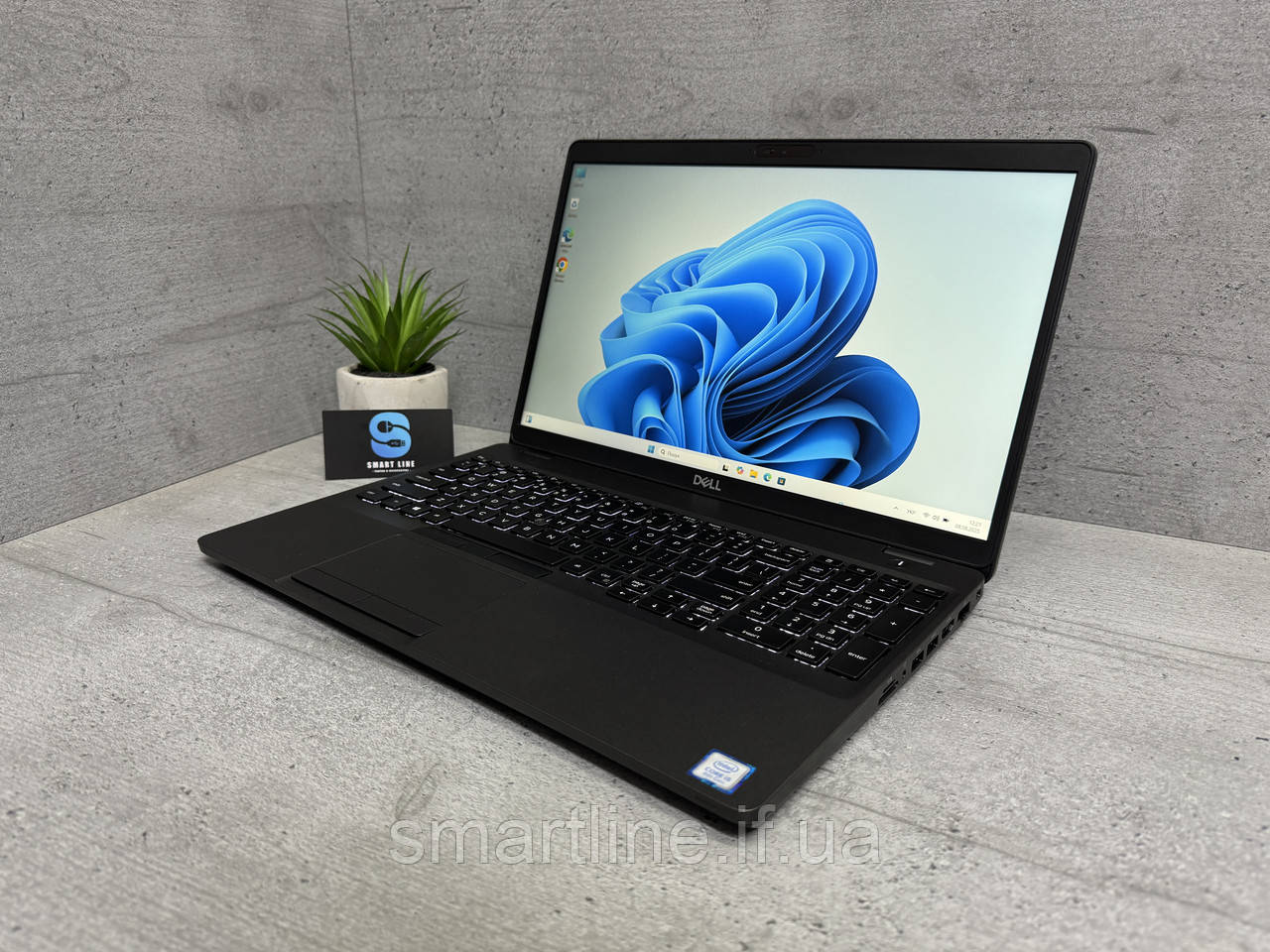 256gb ssd Ноутбук для роботи Dell 5500 i5-8265U 15.6” 8gb ddr4, фото 1