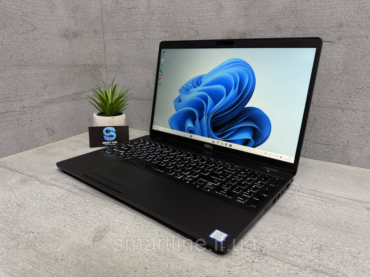 Надійний ноутбук Dell 5500 8gb ddr4 I5-8265U 256gb ssd 15.6” FullHD ips, фото 1