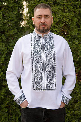 Чоловіча вишиванка з чорно-білим орнаментом у контрастному етностилі розміри від M до 5XL, фото 1