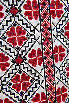 Святкова сорочка з льону для чоловіків із червоно-чорною вишивкою символу роду на натуральному полотні, фото 3