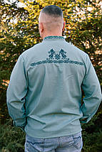 Чоловіча лляна вишиванка м'ятного кольору з вишивкою коней геометричні обереги розміри S–5XL, фото 2