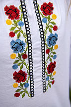 Вишиванка для дівчинки з квітковим орнаментом рукав три чверті сорочка біла 110–164 розмір, фото 5