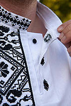 Чоловіча біла вишиванка з асиметричною чорною вишивкою сучасний крій довгий рукав M–5XL, фото 3