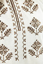 Вишиванка для дівчинки молочного кольору з коричневою геометричною вишивкою 110–164 розмірів, фото 2