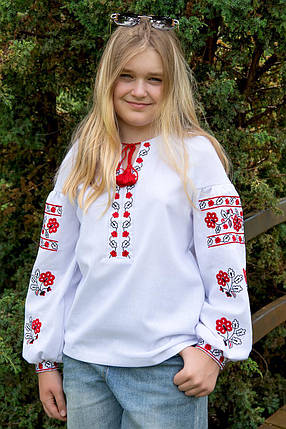 Вишиванка для дівчинки з квітковим орнаментом червоно-чорна біла сорочка на довгий рукав 110–164, фото 1