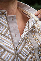 Чоловіча бежева вишиванка з льону з вишивкою у теплих тонах для урочистих подій, фото 3