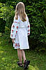 Вишита сукня для дівчинки з червоно-чорними квітами 122–164 розмір біла з пояском, фото 6