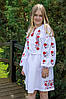 Вишита сукня для дівчинки з червоно-чорними квітами 122–164 розмір біла з пояском, фото 9