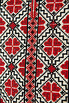 Вишиванка для хлопчика молочного кольору з червоною геометричною вишивкою розміри 110–164, фото 3