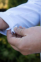 Чоловіча сорочка з асиметричною чорною вишивкою квітів на білому тлі M–2XL, фото 4