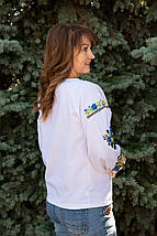 ΠΠΈΡΠΈΠ²Π°Π½ΠΊΠ° ΠΆΡΠ½ΠΎΡΠ° Π±ΡΠ»Π° Π· ΡΠΈΠ½ΡΠΌΠΈ Ρ ΠΆΠΎΠ²ΡΠΈΠΌΠΈ ΠΊΠ²ΡΡΠ°ΠΌΠΈ Ρ
ΡΠ΅ΡΡΠΈΠΊΠΎΠΌ Π½Π° ΡΡΠΊΠ°Π²Π°Ρ
Ρ Π³ΡΡΠ΄ΡΡ
Ρ ΠΏΠ°ΡΡΡΠΎΡΠΈΡΠ½ΠΎΠΌΡ ΡΡΠΈΠ»Ρ, ΡΠΎΡΠΎ 5