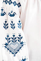 Вишиванка для дівчинки з геометричною синьою вишивкою хрестиком довгий рукав 110–164 см, фото 3