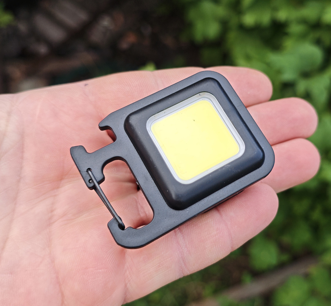 Ліхтар-брелок магнітний, 4 режими, карабін, відкривачка, 500 mAh, IPX4, фото 1