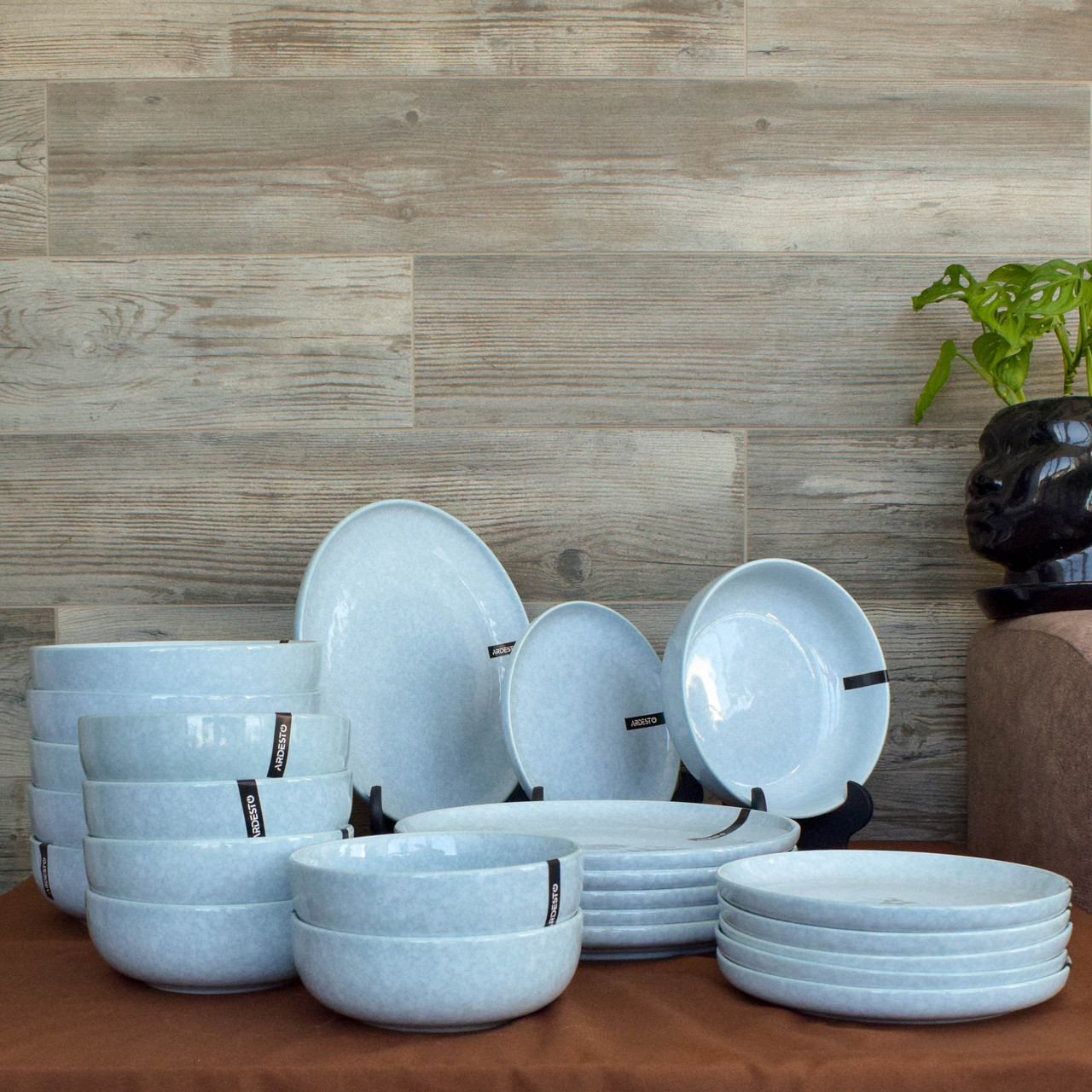 Сервіз керамічних тарілок Ardesto Loreto, 24 предмети, порцеляна, блакитний