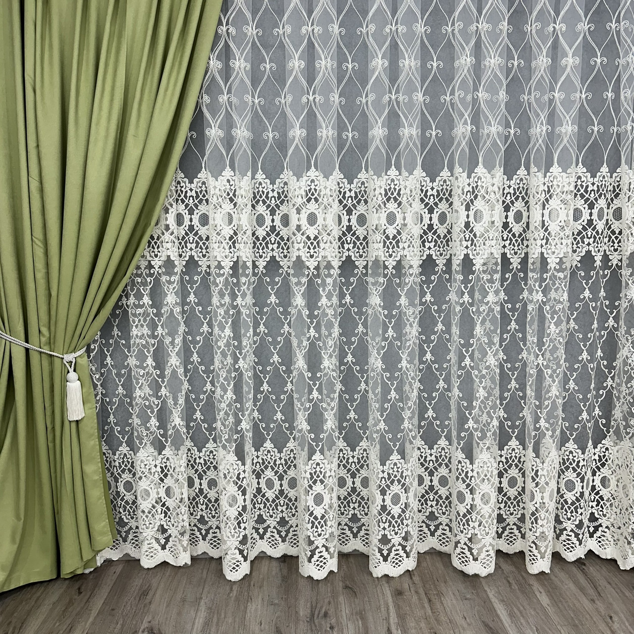 Фатиновий тюль з шиніловою ниткою №116186 молочний на відріз