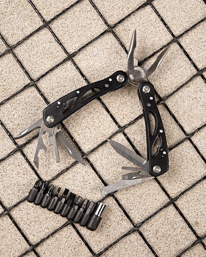 Мультитул Hongao Camping Tool-03 (14 в 1) — універсальний набір для активного відпочинку