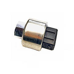 Датчик тиску кондиціонера на трактор Steyr