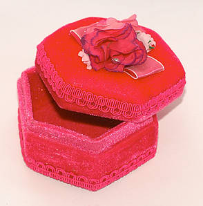 Скринька для дрібниць із трояндочками