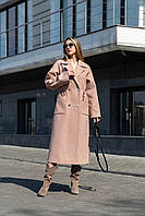 Красивое классическое женское демисезонное длинное пальто пудрового цвета