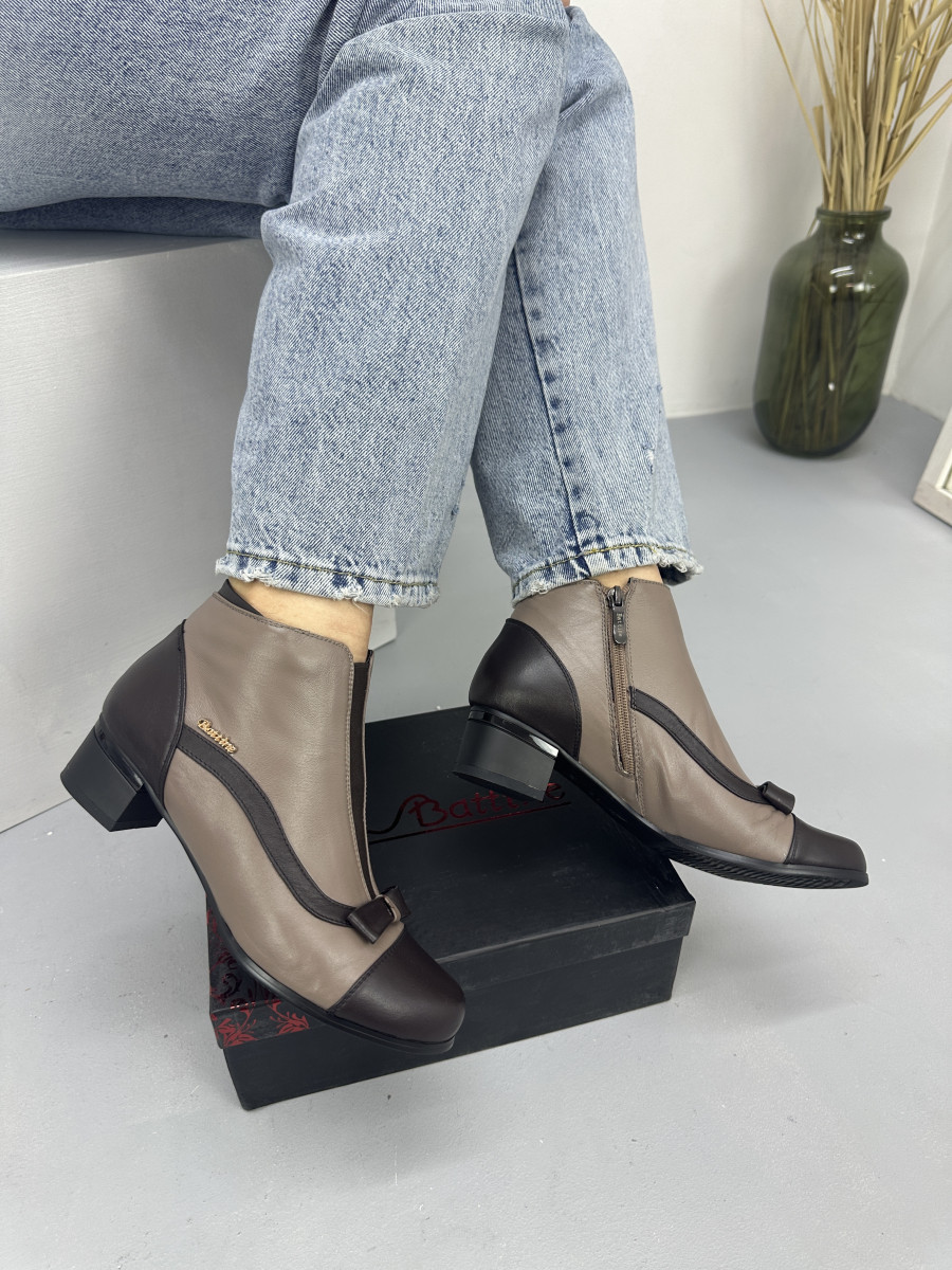 Ботильони жіночі Battine B466 шкіряні світлі на низькому каблуці 37, фото 1