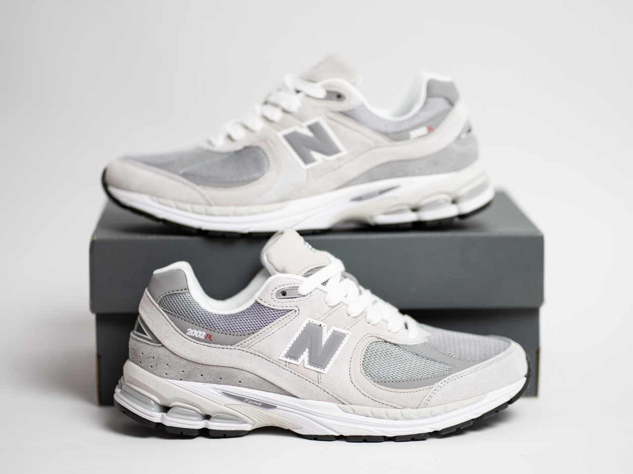 Чоловічі кросівки New Balance 2002R Gray сірі