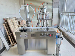 Напівавтоматичне пневматичне обладнання для наповнення аерозолів