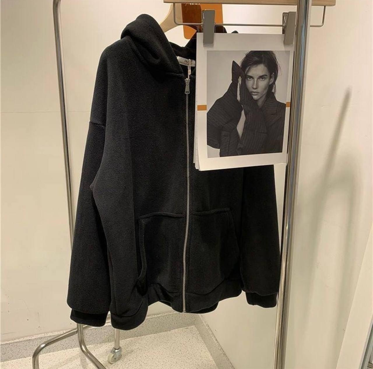 Модний жіночий осінній стильний теплий спортивний светр з капюшоном полар фліс фліска худі зіпка батник, фото 1