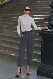 Жіночі штани з італійської вовни демісезонні, завужені донизу, розміри 42-52 чорні