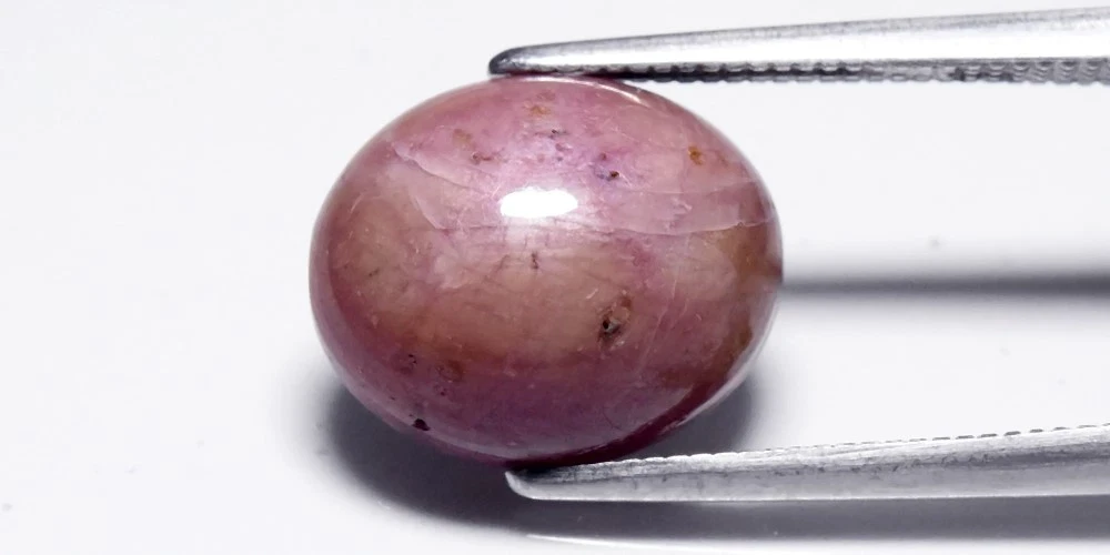 7.30 кт. Природний рубін Мадагаскару овал каб.
