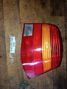 №909 Ліхтар задній правий для Volkswagen Golf 4 HB 97-05