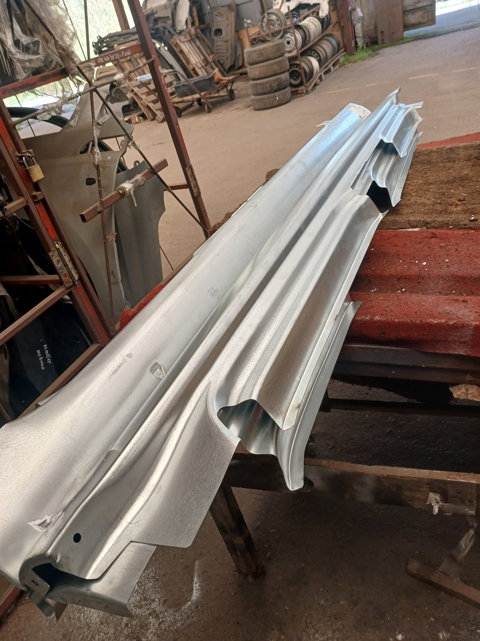 Порог шкода супер.б(09-15), фото 1