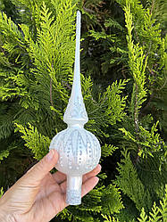 Скляна новорічна верхівка для ялинки в сріблясто-білому оформленні 26 см