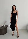Вечірня чорна міді сукня на тонких бретелях із розрізом на нозі та вирізом декольте (р. 42-48) 33036103, фото 3