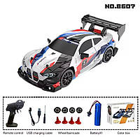 Радіокерована дрифт-машина 1:24 BMW M4 машинка на пульті керування БМВ M4 4WD біла